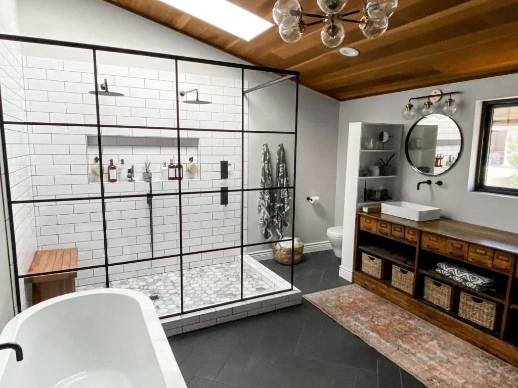 shower glass with grid finish
